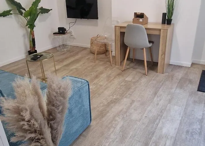 Urban Tribu Centre Parking Facile 6 P *